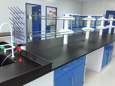 实验室家具不锈钢台面的橱柜有哪些优势？